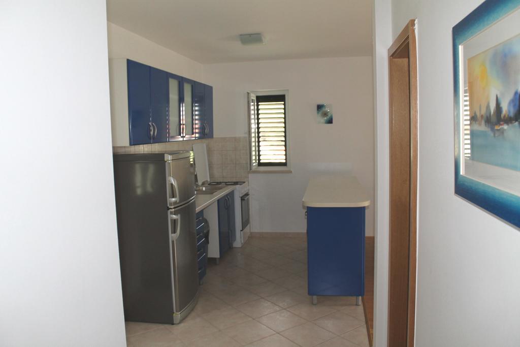 Apartments Kovacic Omiš Habitación foto
