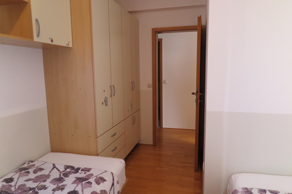 Apartments Kovacic Omiš Exterior foto