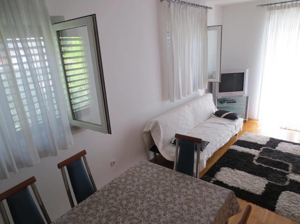 Apartments Kovacic Omiš Exterior foto